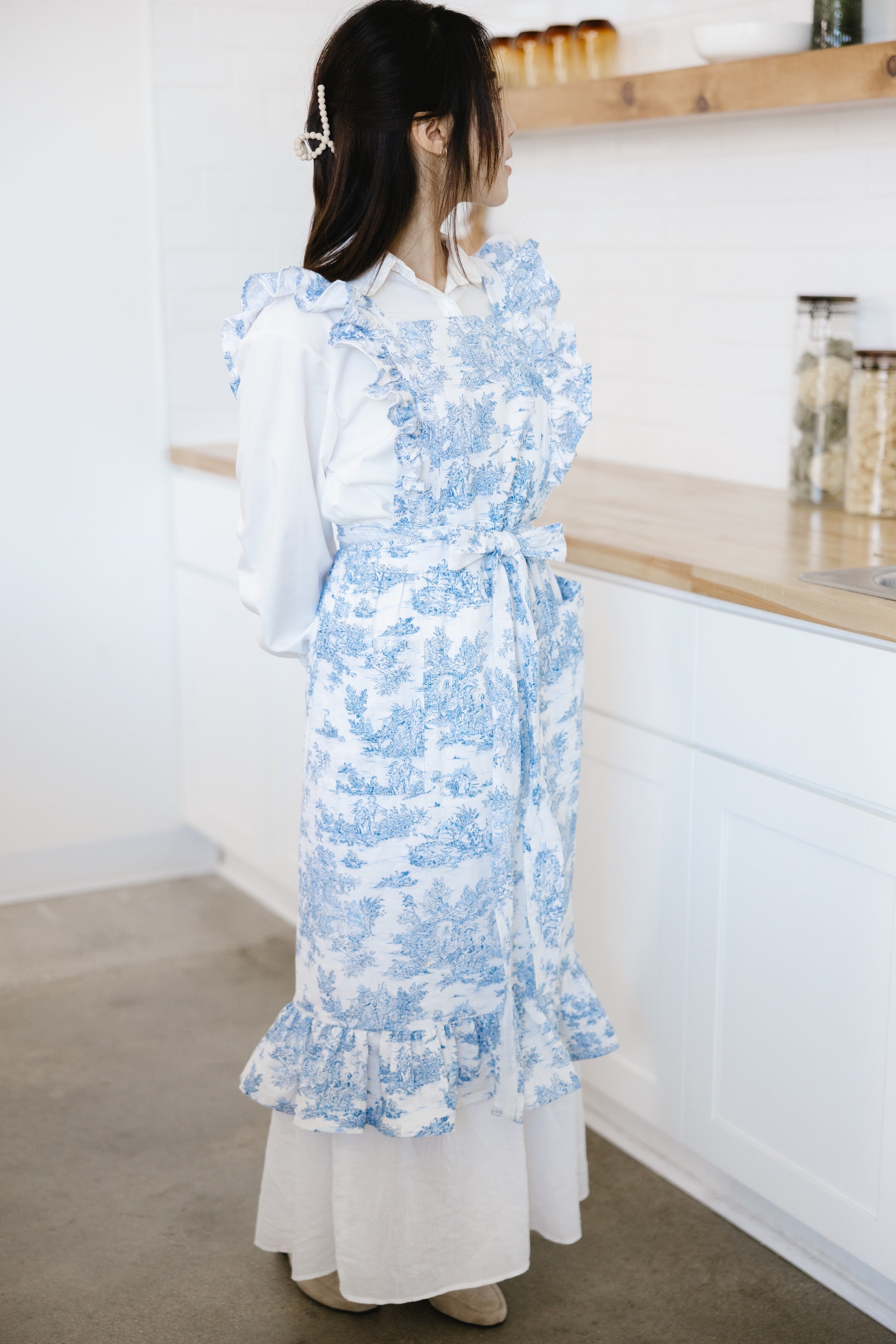 Butterfly - Long Cotton Linen Apron with Sleeves