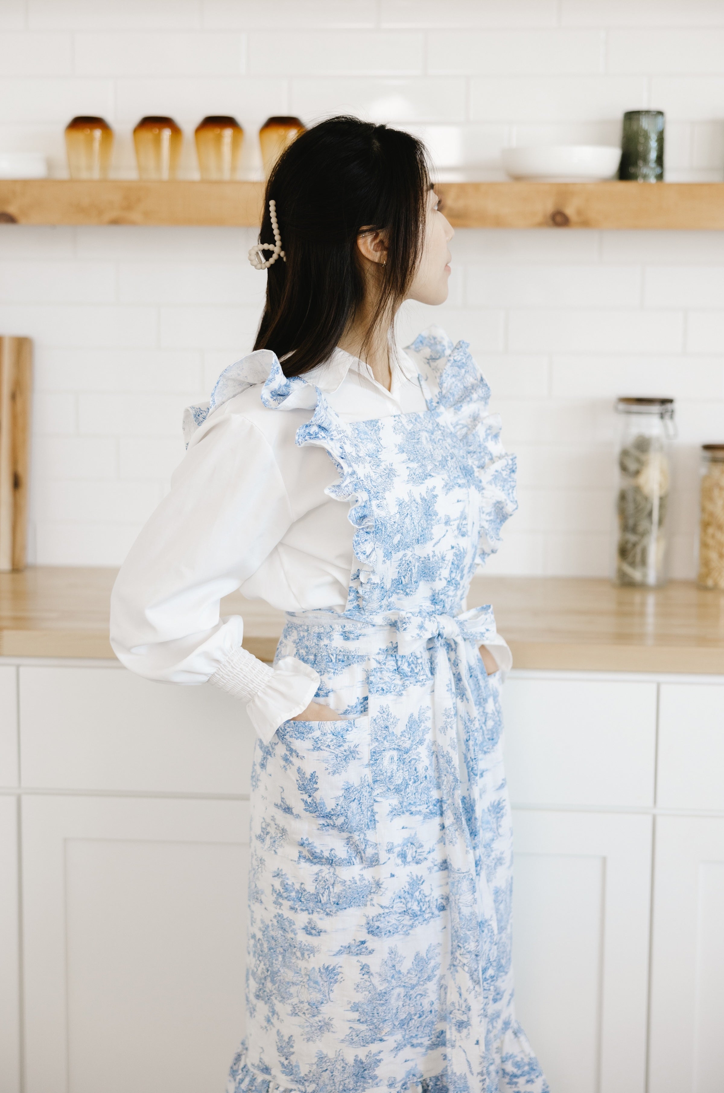 Butterfly - Long Cotton Linen Apron with Sleeves