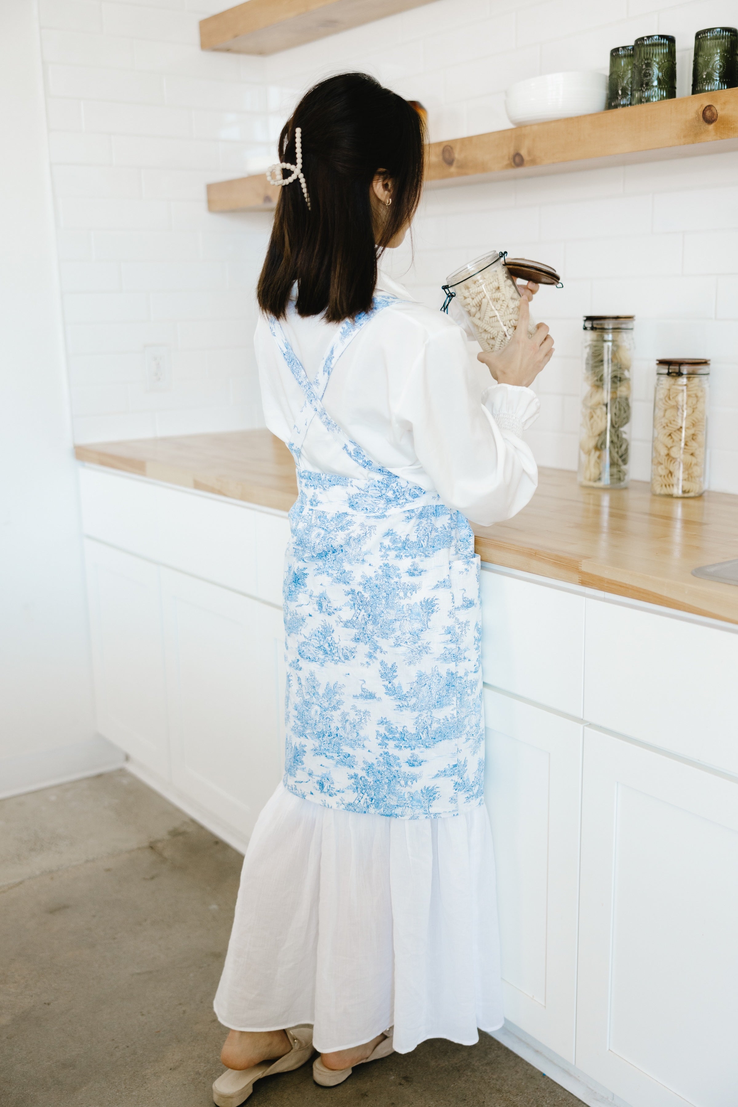 Grace - Short Sleeveless Linen Cotton Apron