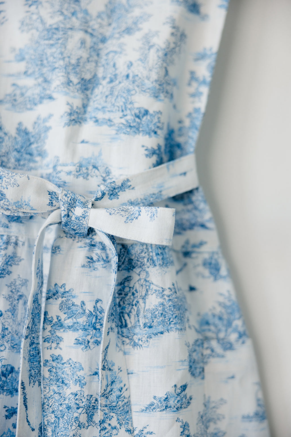 Grace - Short Sleeveless Linen Cotton Apron