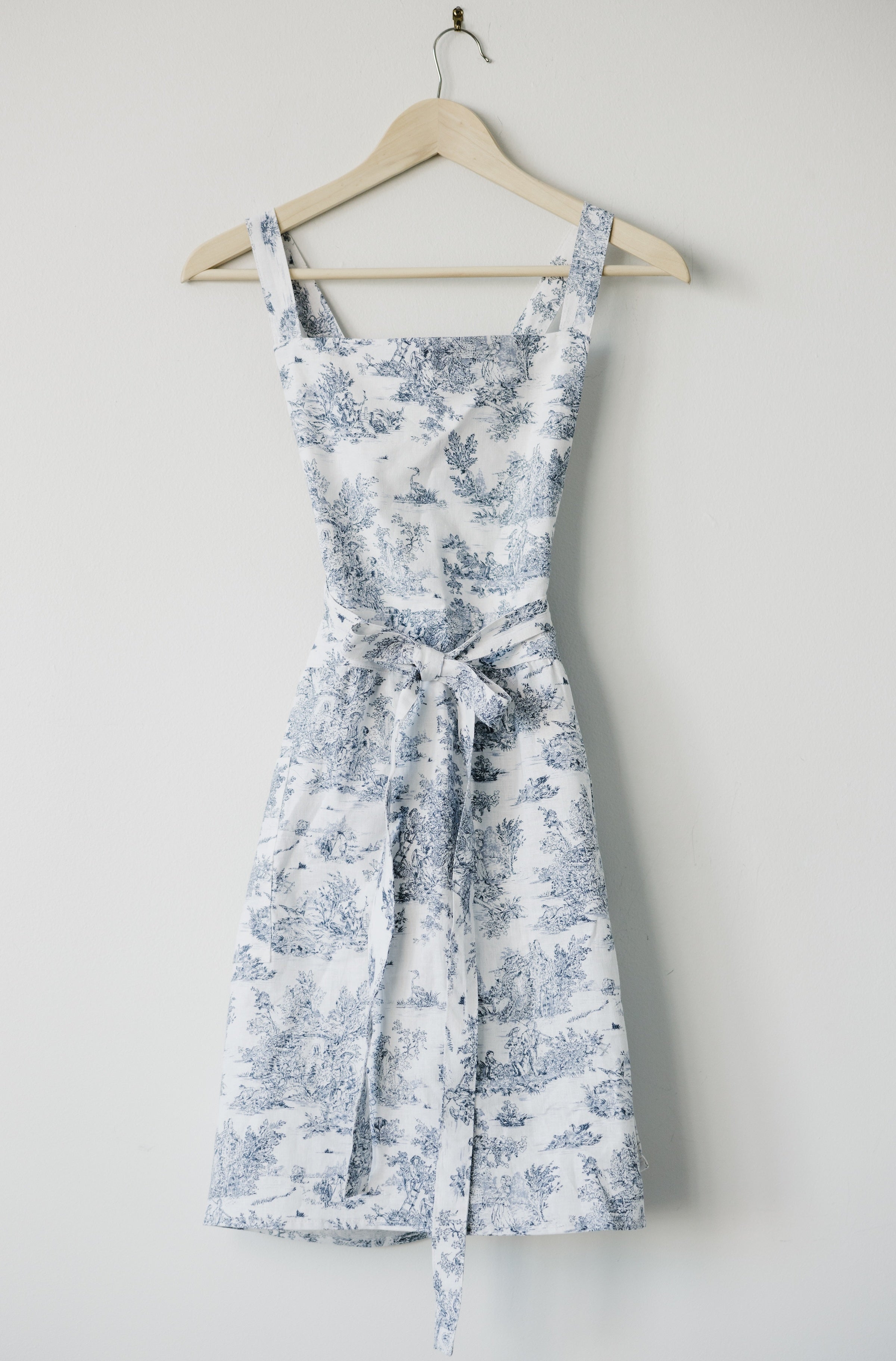 Grace - Short Sleeveless Linen Cotton Apron