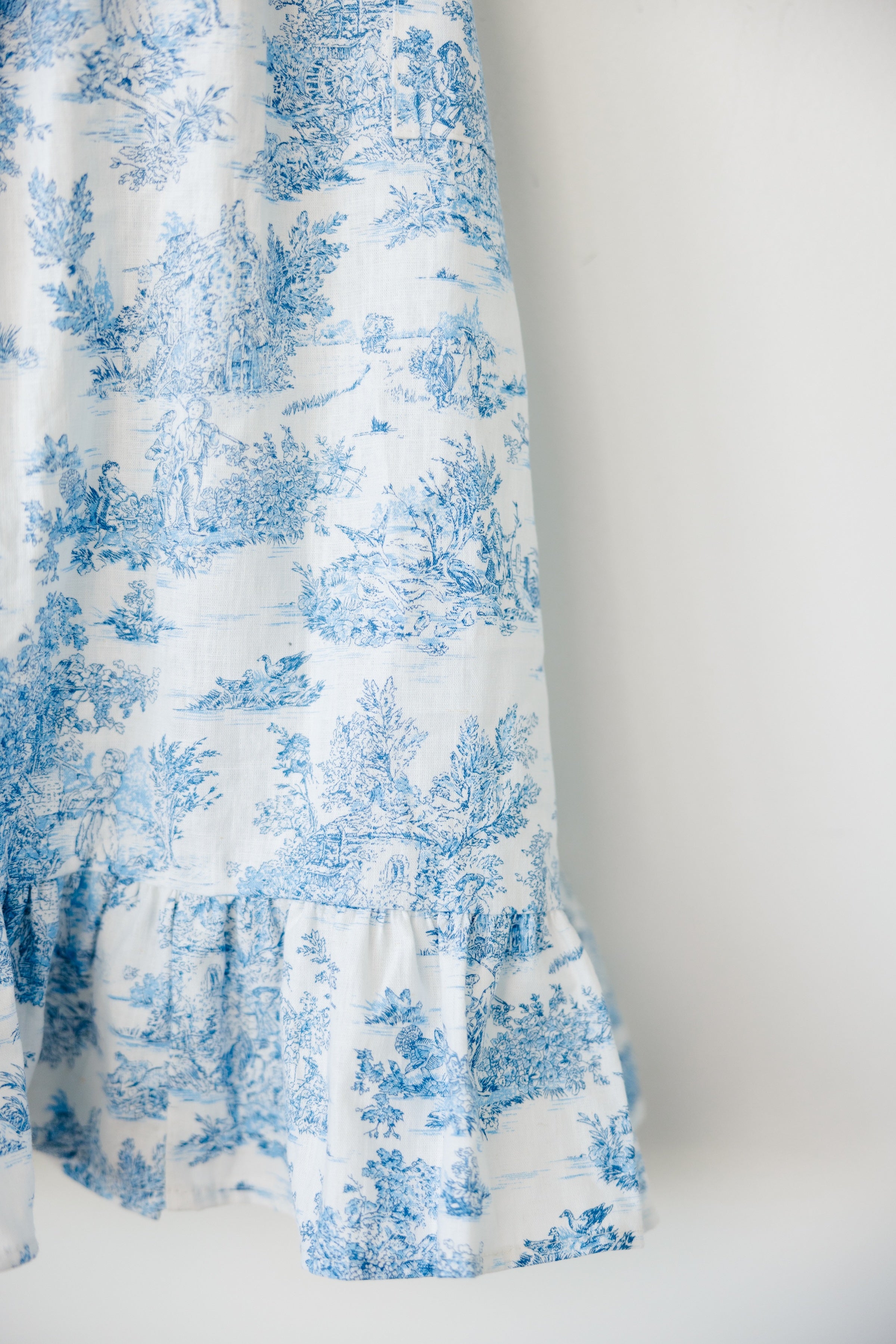 With Grace - Long Sleeveless Cotton Linen Apron