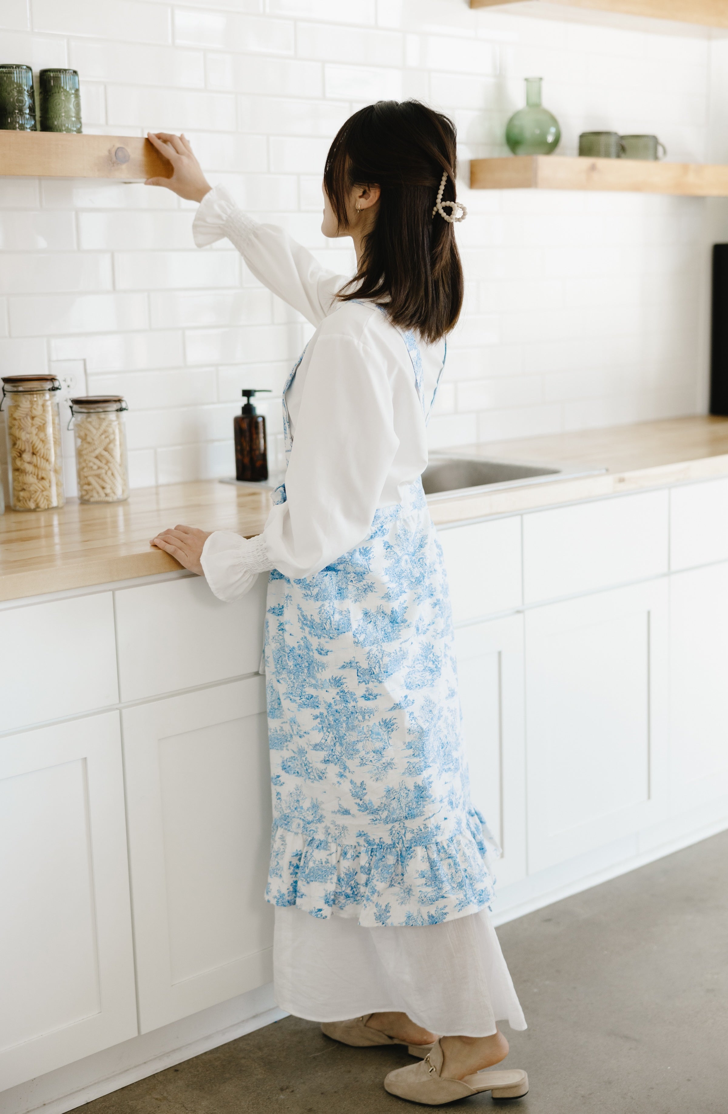 With Grace - Long Sleeveless Cotton Linen Apron